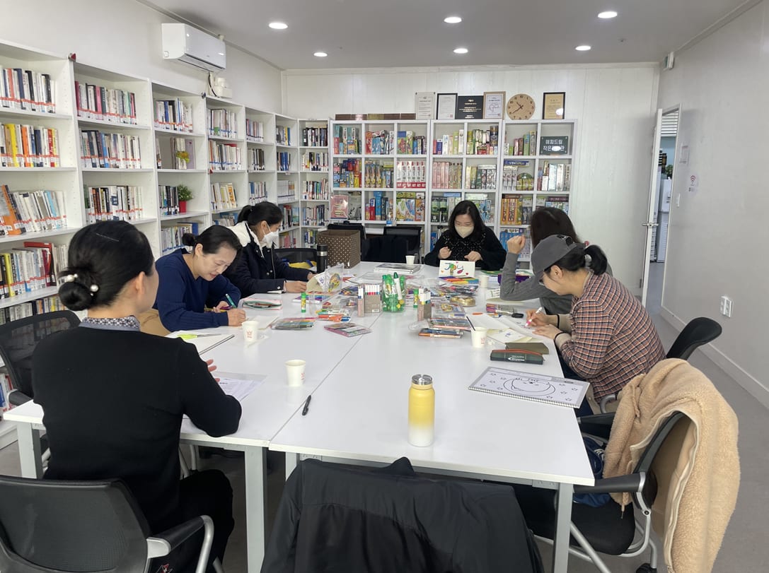 미술심리 동아리 배달강좌 활동 모습